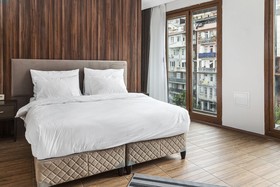 Modern Suites