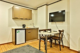 Modern Suites