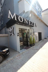 Monezza Hotel