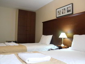 Mono Suites