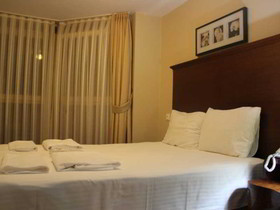 Mono Suites