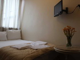 Mono Suites