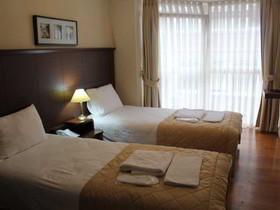 Mono Suites