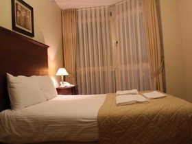 Mono Suites