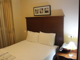 Mono Suites