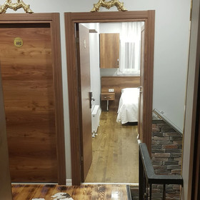 Moonlight Hotel & Hostel