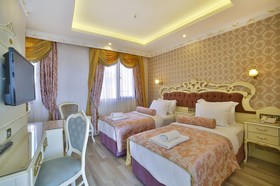 Nayla Palace