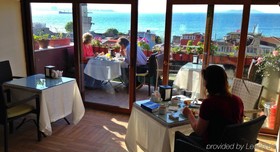 Naz Wooden House Inn