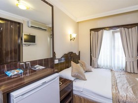 Naz Wooden House Inn