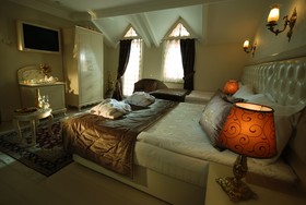 Nena Istanbul