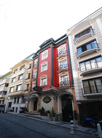 Nena Istanbul
