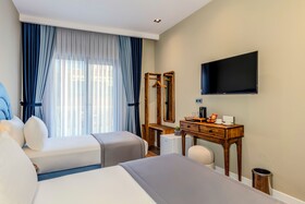 Nenessa Airport Hotel