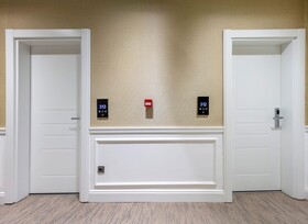 Nenessa Airport Hotel