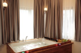 Newalla Hotel Old City