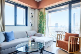 Roya Nova by New Inn