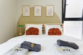 Roya Nova by New Inn