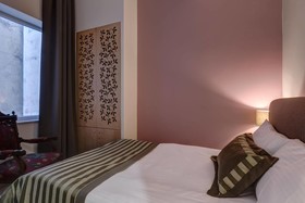 No11 Hotel & Apartments