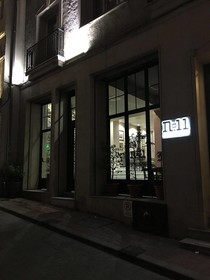 No11 Hotel & Apartments