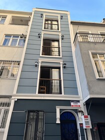 Nostalgia Time Hotel