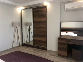 On4 Rooms & Suites