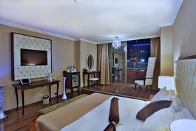 Crowne Plaza Istanbul - Ortakoy Bosphorus