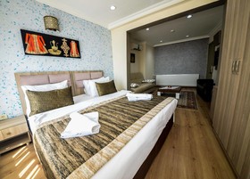 Big Orange Hotel