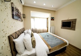Big Orange Hotel