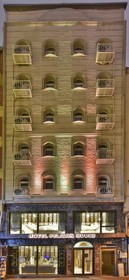 Pelican House Hotel