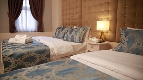 Pelican House Hotel