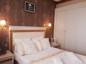 Pelikan Hotel