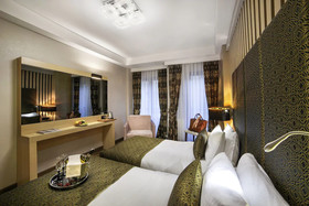 Pell Palace Hotel & Spa