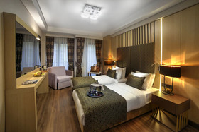 Pell Palace Hotel & Spa