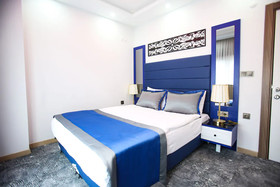 Random Premium Suit Otel