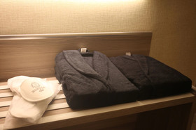 Random Premium Suit Otel