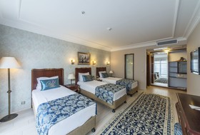 Rast Hotel