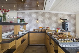 Rast Hotel