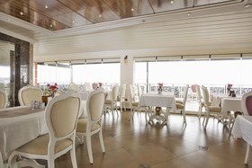Rast Hotel