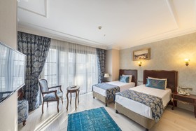 Rast Hotel