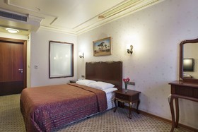 Rast Hotel