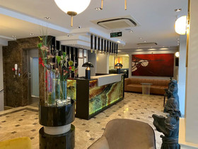 Regency World Suite Hotel