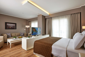 Renata Suites Boutique Hotel