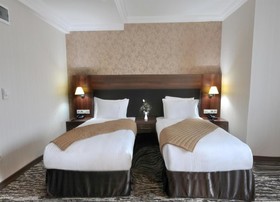 Rhiss Hotel Bostanci