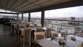 River Hotel