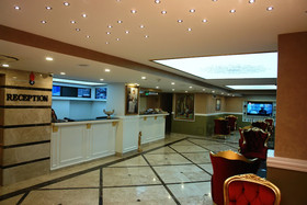 River Hotel
