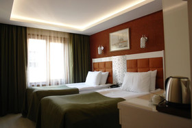 River Hotel