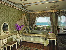Romantic Hotel