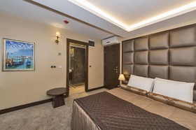 Rayelin Hotel Old Town