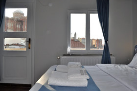 Rooftop Balat Rooms & Apartments