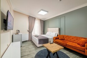 Royal Luxury Hotels Suites