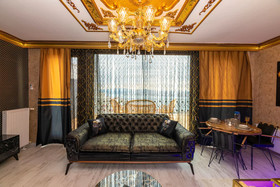 Sam Diamond Residence